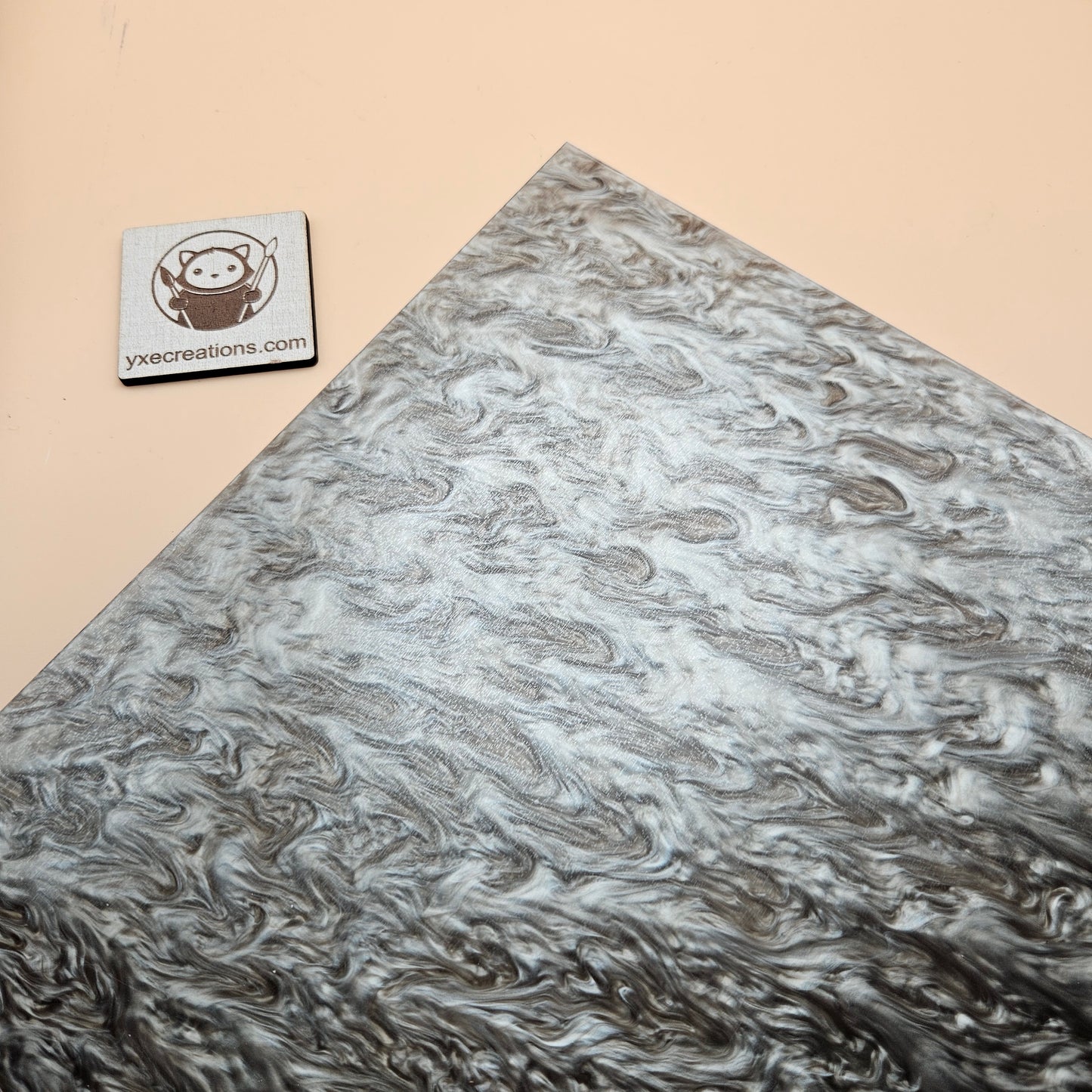 Designer Acrylic Sheet - Liquid Pearl - Moon Cream