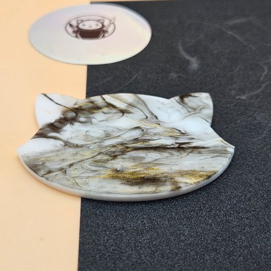White and Gold Marble Acrylic Swatch